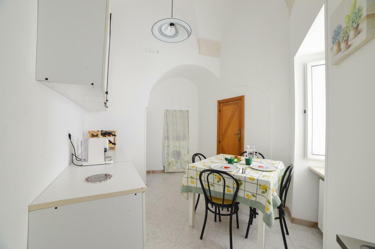 Typical Apulian Apartment Martina Franca Buitenkant foto