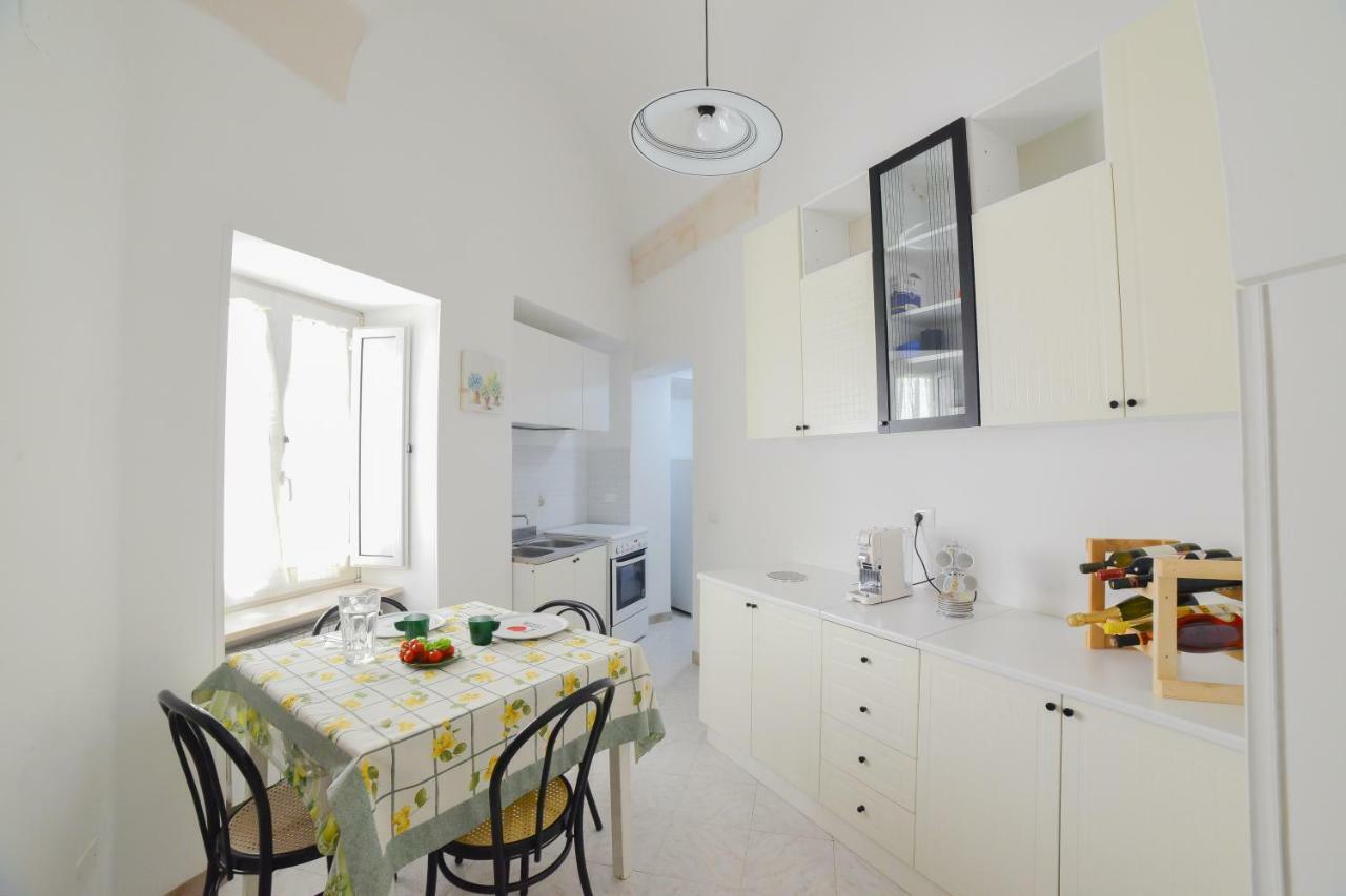 Typical Apulian Apartment Martina Franca Buitenkant foto